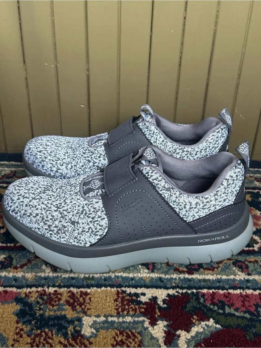 Alegria lightweight gray